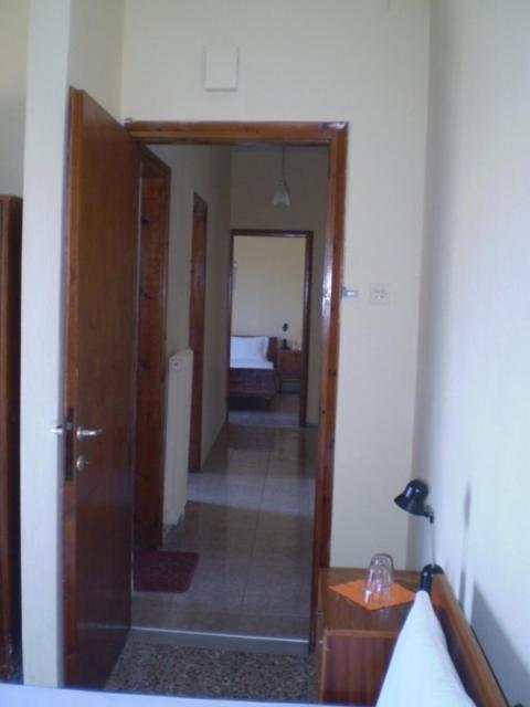 Hotel Apolafsi Volos Habitación foto